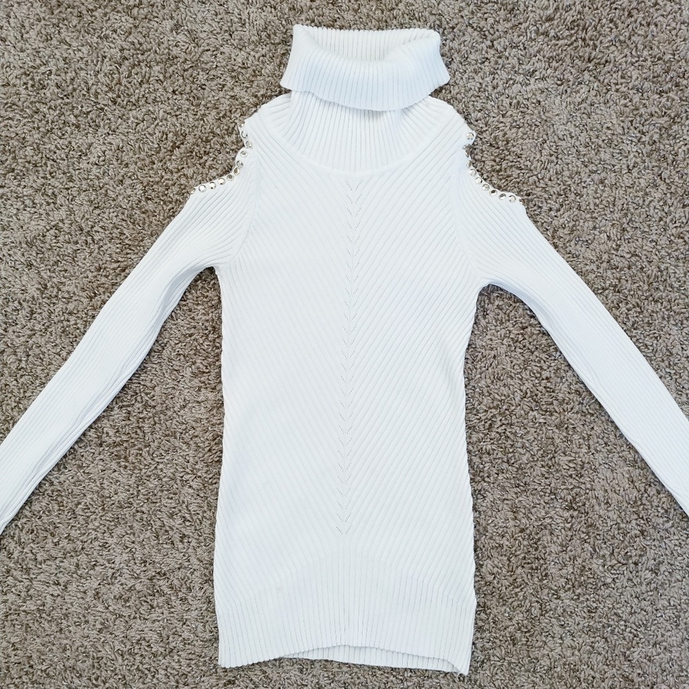 Turtleneck cold shoulder sweater shirt